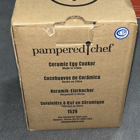 NEW Pampered Chef Ceramic Egg Cooker # 1529 NEW in Box - Picture 3 of 7